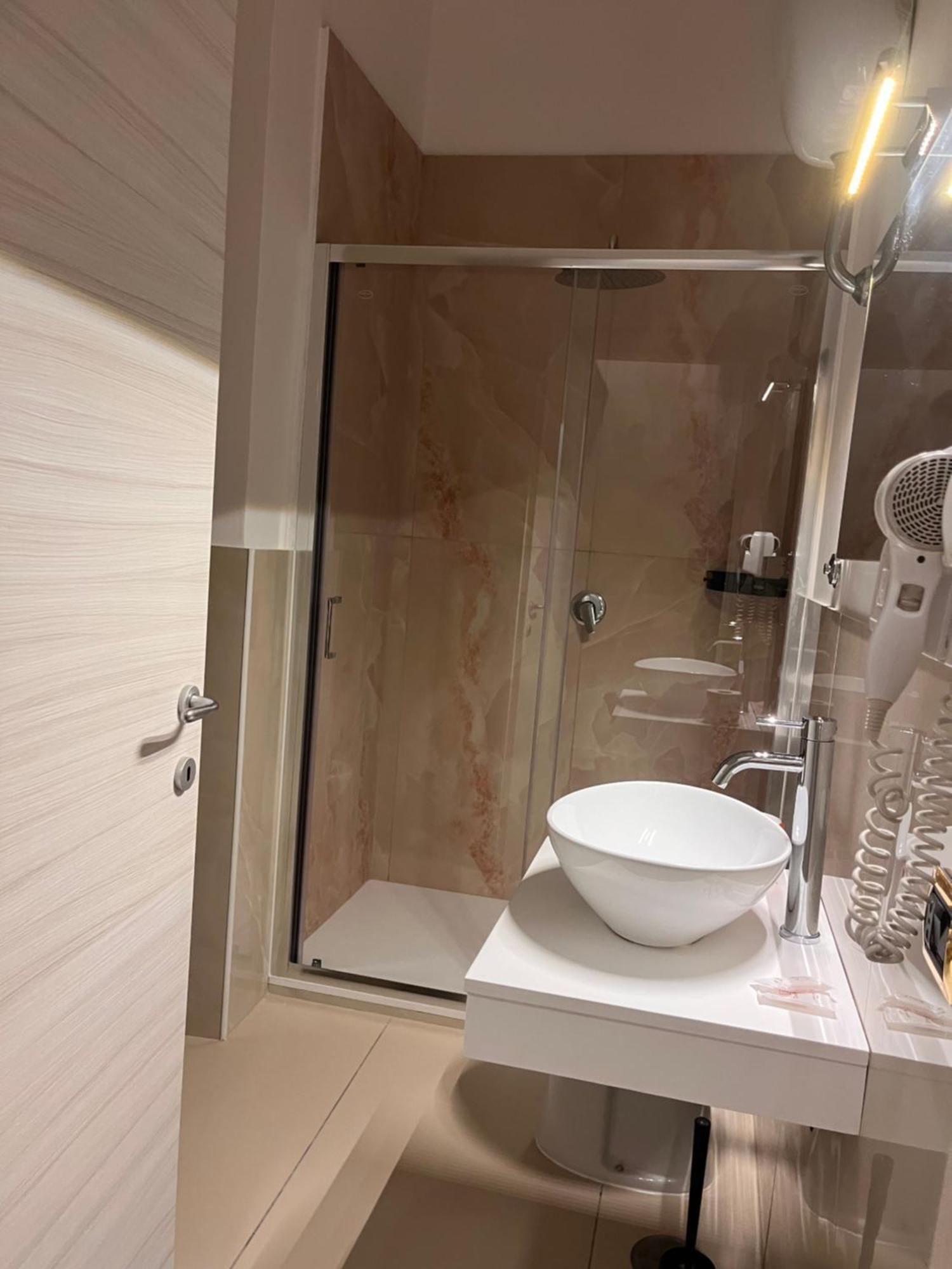 International Hotels ナポリ エクステリア 写真