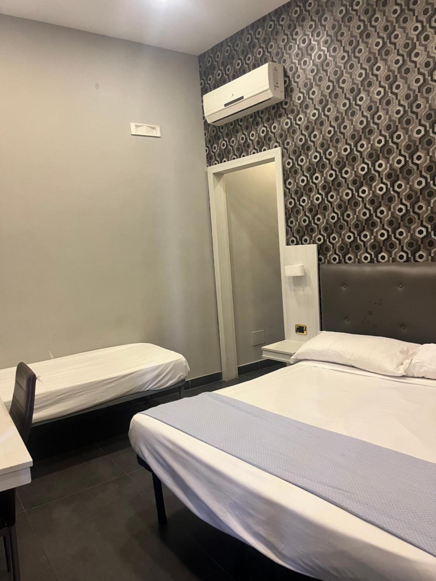 International Hotels ナポリ エクステリア 写真